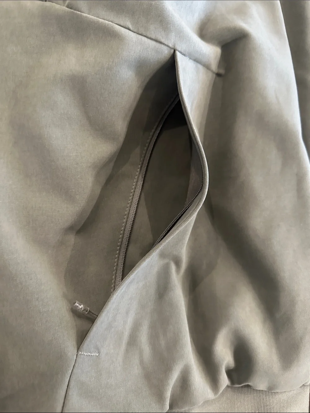 Lululemon Men's Olive Green Bomber Jacket size Large